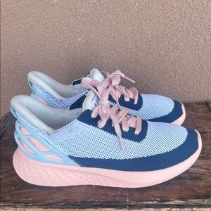 Kizik Athens Bahama hands free sneakers